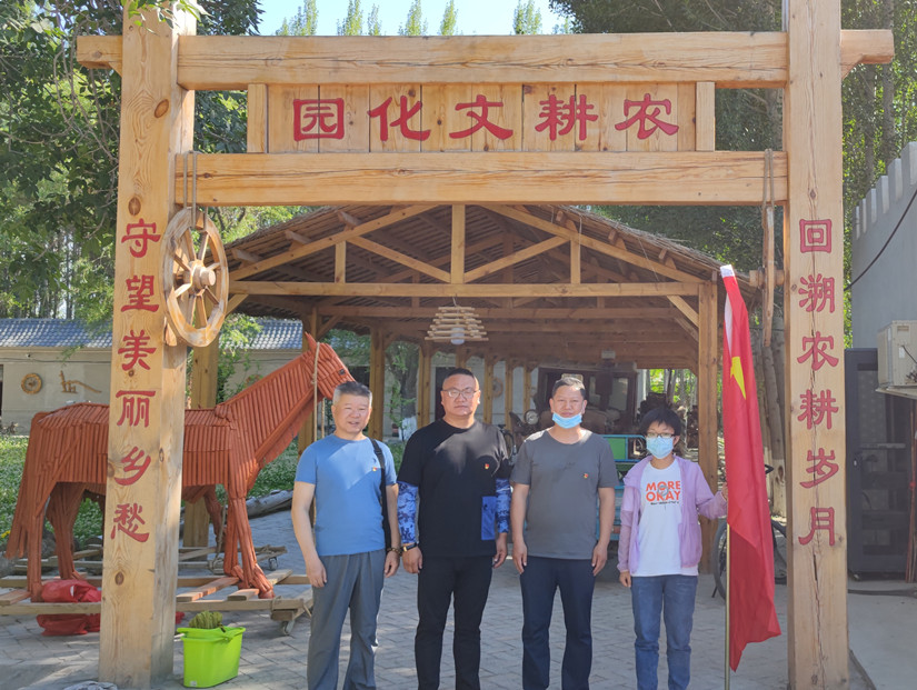 1625174884250582.jpg 图为:乌苏北园春市场党支部参观红色基地_副本.jpg