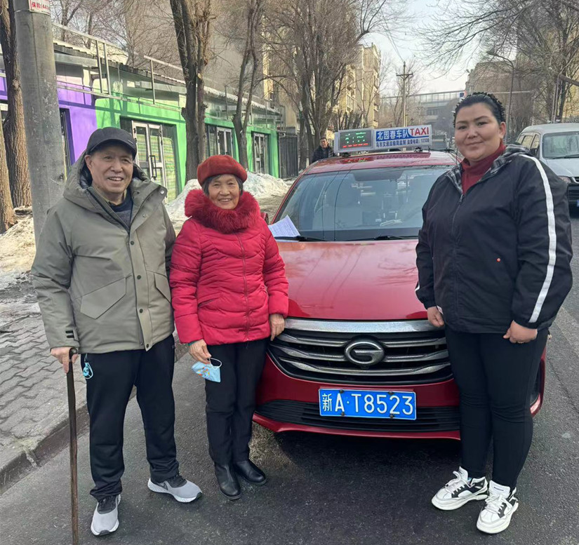 1712102726172473.jpg 买力江汗拉老人0305_副本.jpg